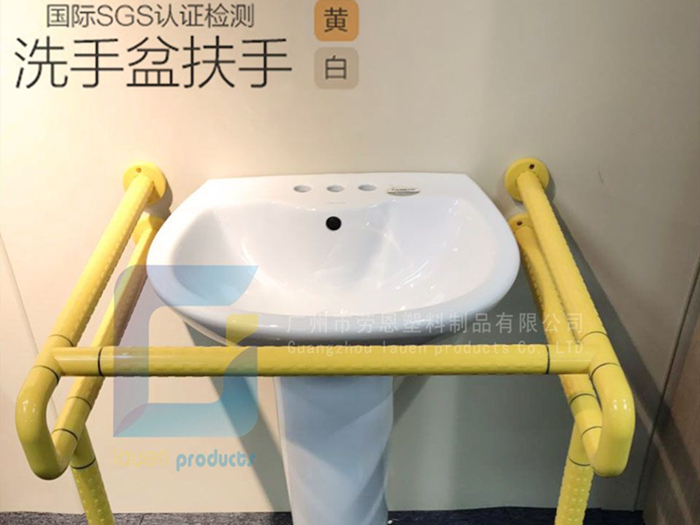 衛(wèi)生間扶手的設(shè)計和功能有其獨(dú)特的特點